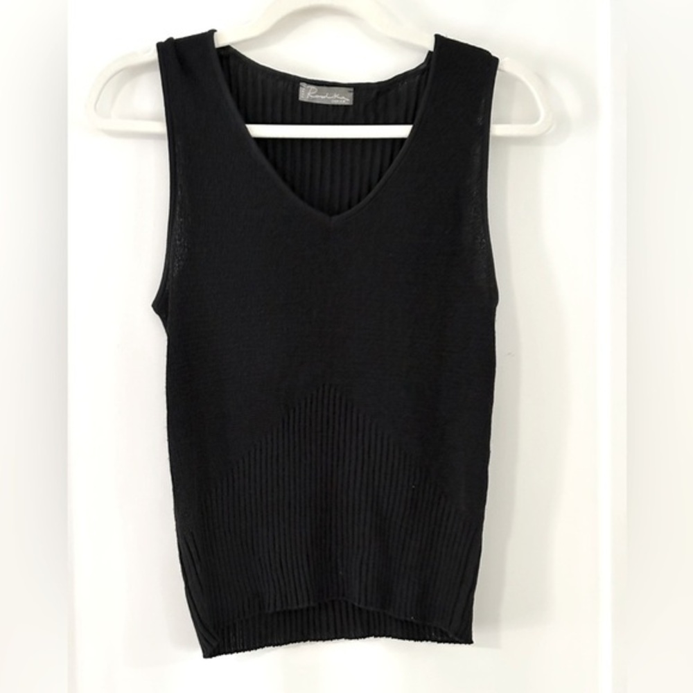 Black V-Neck Ribbed Tank Top - Unbranded